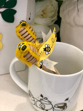 Load image into Gallery viewer, Honey Stirrer With Decorative Bee (One Piece)
